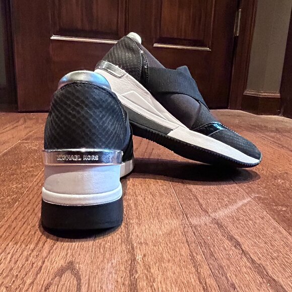 Michael Kors Slip On Sneakers with Elastic Bands - Picture 1 of 8